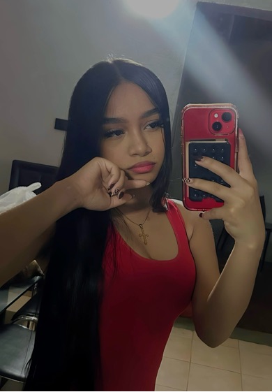 Mía from Venezuela, verified member ready to talk face to face